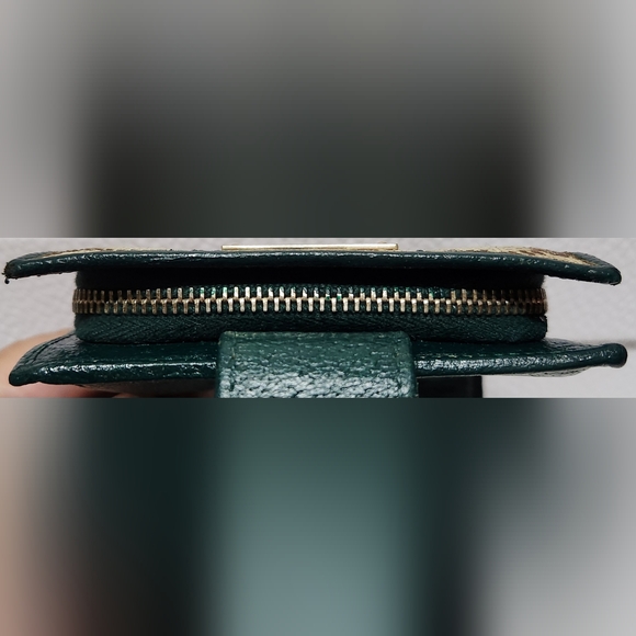 Gucci GG Canvas and Green Leather French Coin Purse Wallet - Picture 12 of 13